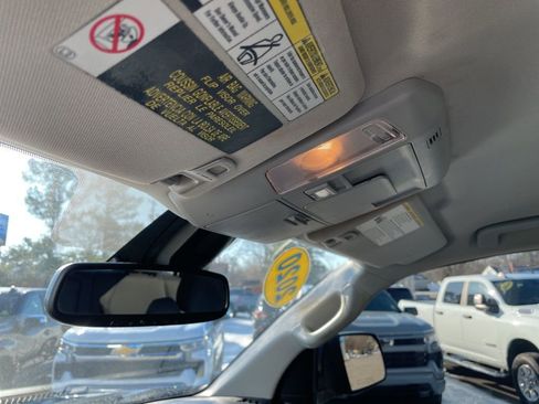 Used 2020 Toyota Tundra SR5 w/ SR5 Upgrade Package image 23