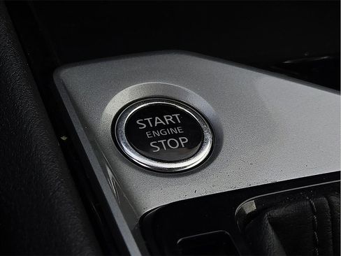 Used 2024 Nissan Altima 2.5 SV image 15