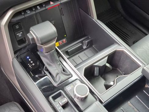 Used 2025 Toyota Tundra Limited image 12