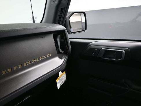 New 2025 Ford Bronco Badlands image 26