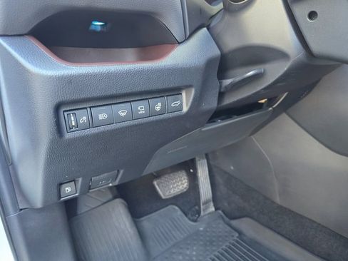 Used 2021 Toyota RAV4 Limited image 17