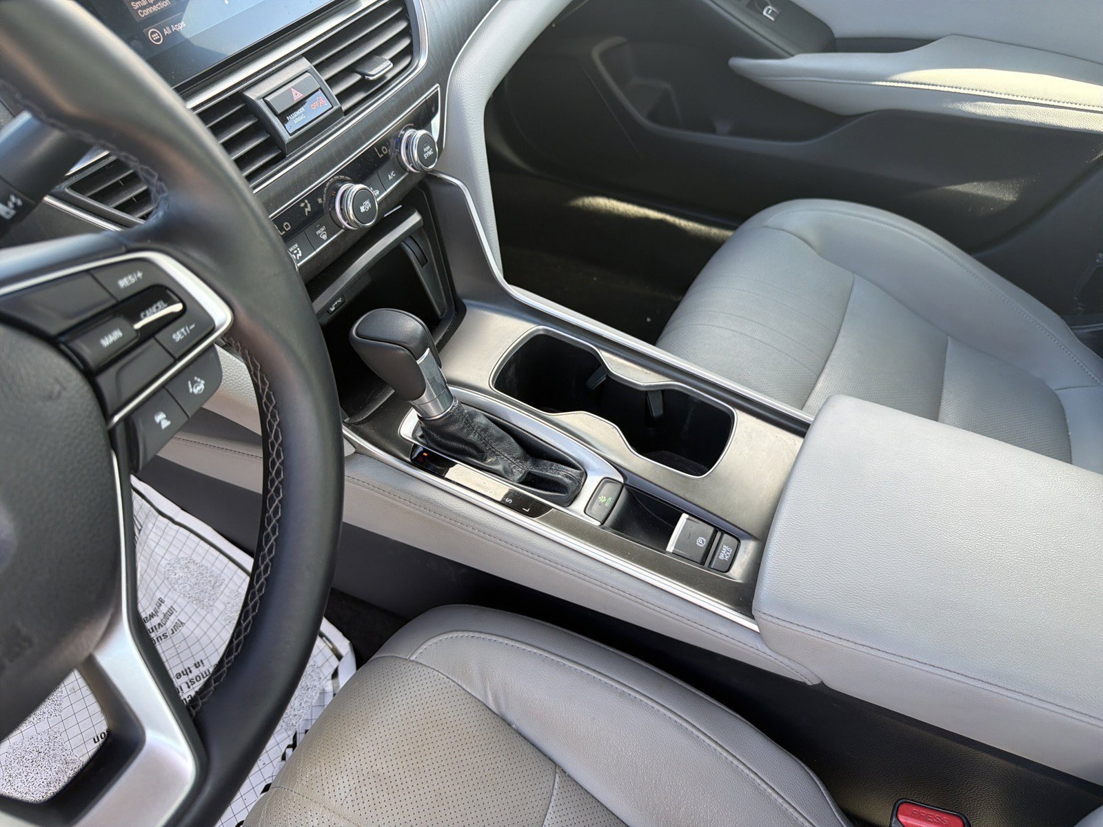 Used 2018 Honda Accord EX-L image 21