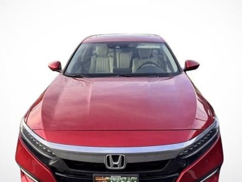 Used 2018 Honda Accord Touring image 3