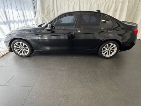 Used 2016 BMW 320i xDrive Sedan AWD/4WD image 2