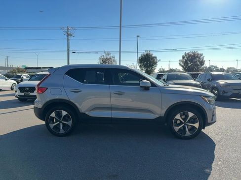 Used 2023 Volvo XC40 B5 Plus w/ Protection Package Premier image 7
