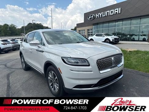 Used 2023 Lincoln Nautilus AWD w/ Premium Package image 10