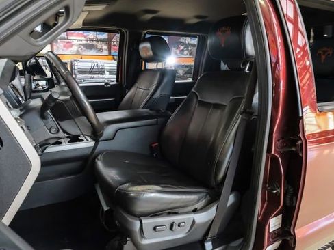 Used 2016 Ford F250 Lariat w/ Chrome Package image 27