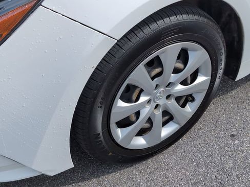 Used 2023 Toyota Corolla LE image 11