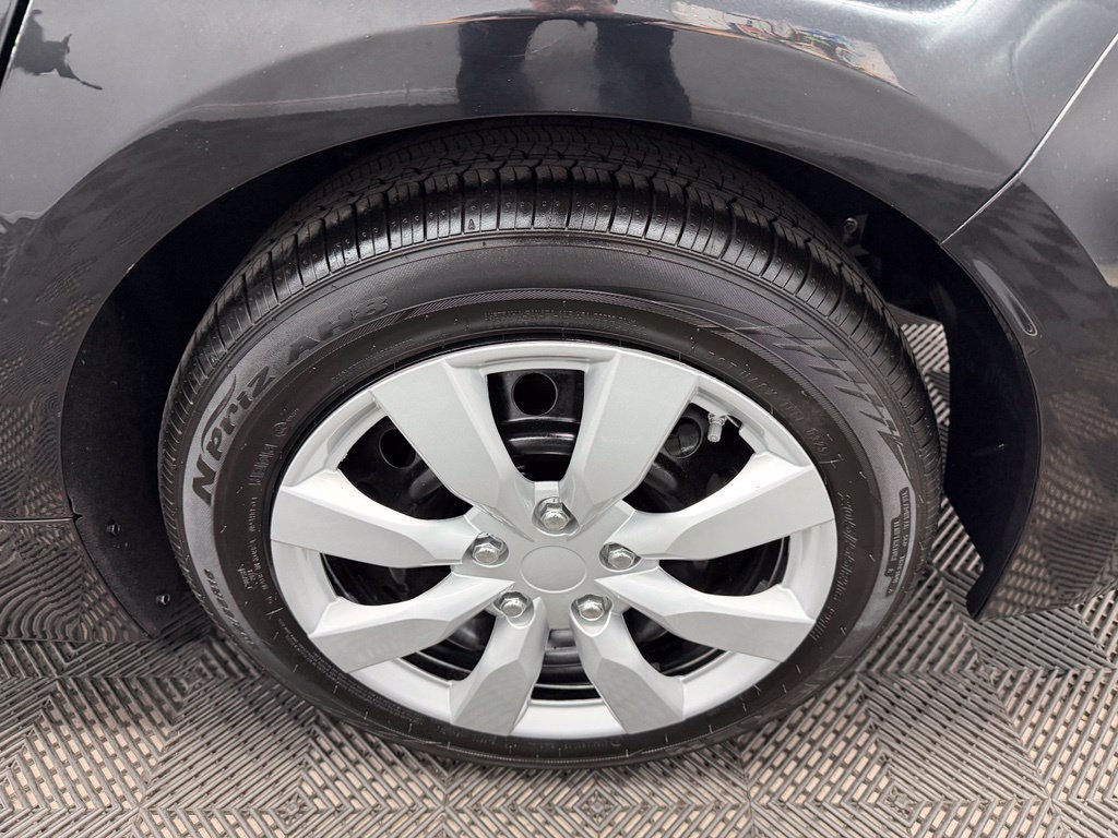 Used 2021 Toyota Corolla LE w/ Carpet Mat Package (TMS) FWD image 20