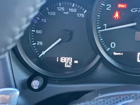 Certified 2025 Porsche Macan GTS image 27