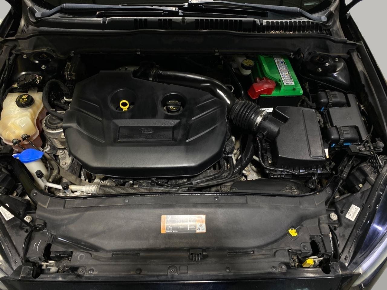 Used 2016 Ford Fusion Titanium FWD image 23