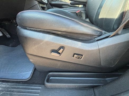 Used 2018 Dodge Grand Caravan GT image 12