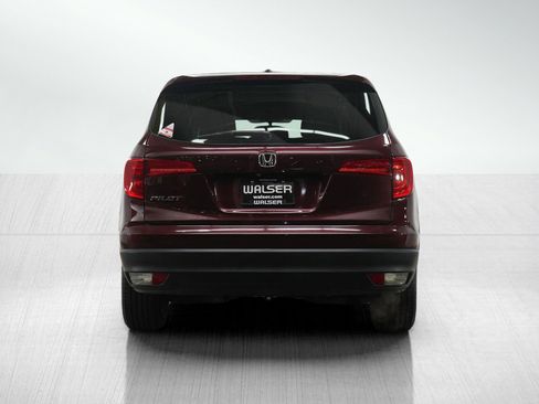 Used 2017 Honda Pilot EX-L image 4