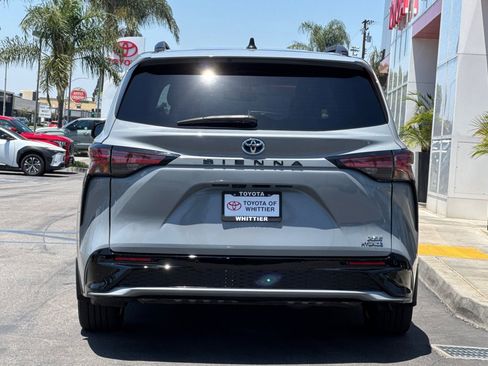 Certified 2023 Toyota Sienna XSE w/ XSE Plus Package FWD image 6