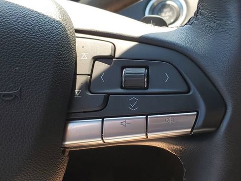 Used 2023 Cadillac XT4 Premium Luxury w/ Cold Weather Package FWD image 14