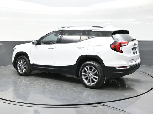 Used 2023 GMC Terrain SLT w/ Tech Package AWD/4WD image 4