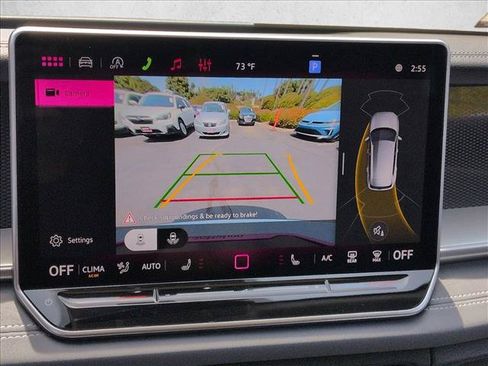 New 2026 Volkswagen Tiguan SE FWD image 13