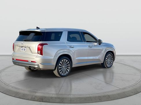 Used 2025 Hyundai Palisade Calligraphy FWD image 8
