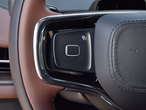 New 2025 Lincoln Navigator L Reserve image 24