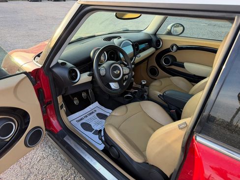 Used 2009 MINI Cooper S image 9