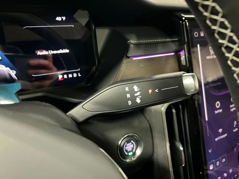 New 2026 GMC Acadia Denali Ultimate w/ LPO, Floor Liner Package image 12