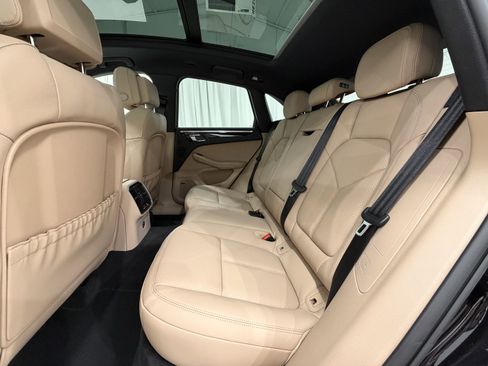 New 2026 Porsche Macan image 20