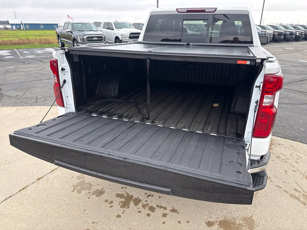 Used 2026 Chevrolet Silverado 1500 LT AWD/4WD image 9