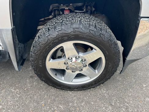 Used 2018 Chevrolet Silverado 2500 LTZ w/ Duramax Plus Package AWD/4WD image 11