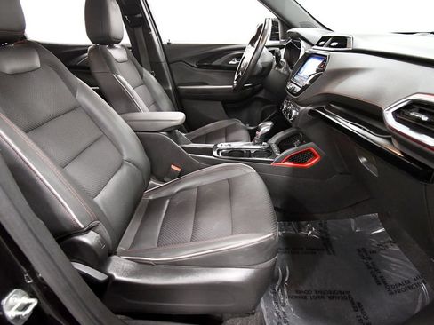 Used 2021 Chevrolet TrailBlazer RS w/ Convenience Package FWD image 17