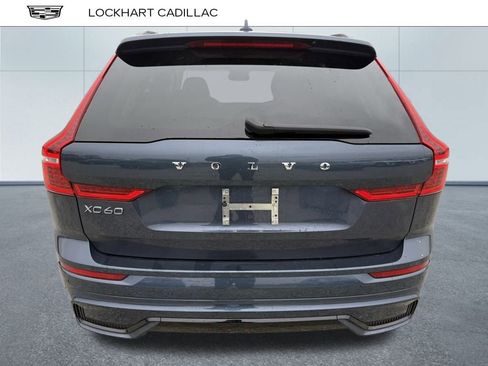 Used 2024 Volvo XC60 B5 Plus image 12