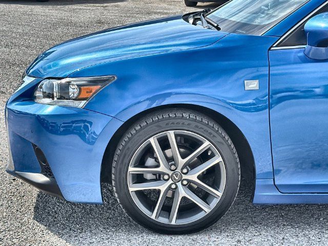 Used 2017 Lexus CT 200h w/ Navigation System Package FWD image 10