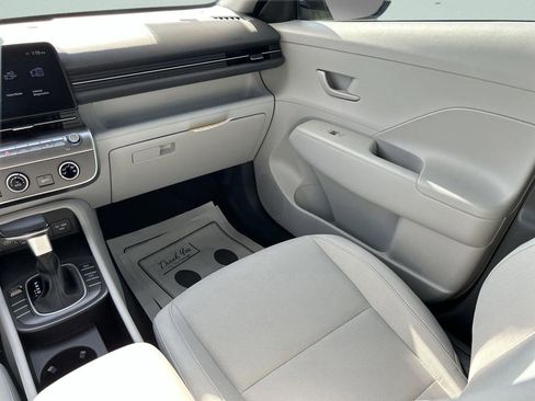 New 2026 Hyundai Kona SE FWD image 12