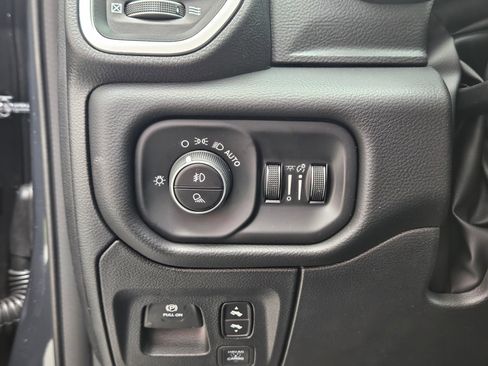 New 2026 RAM 1500 Big Horn AWD/4WD image 17