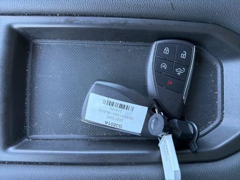 Used 2025 GMC Sierra 1500 Elevation AWD/4WD image 22