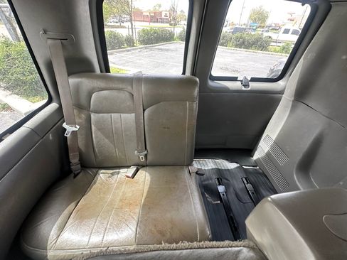 Used 2013 Chevrolet Express 3500 LS image 13