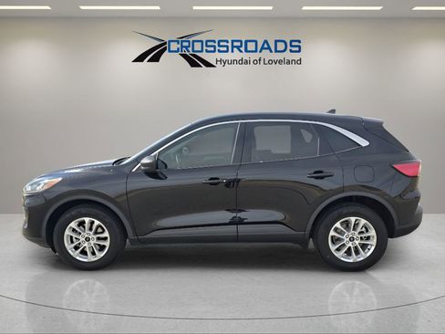 Used 2022 Ford Escape SE w/ Cold Weather Package image 2