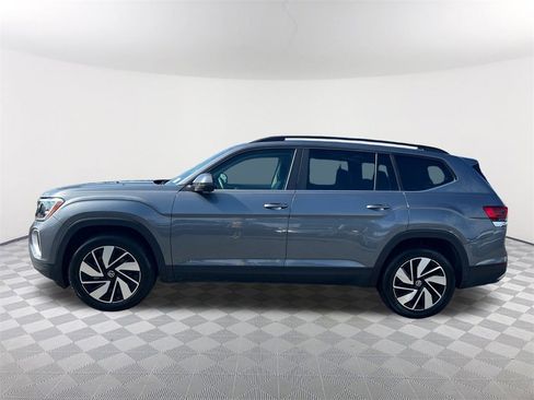 Used 2024 Volkswagen Atlas SE image 8