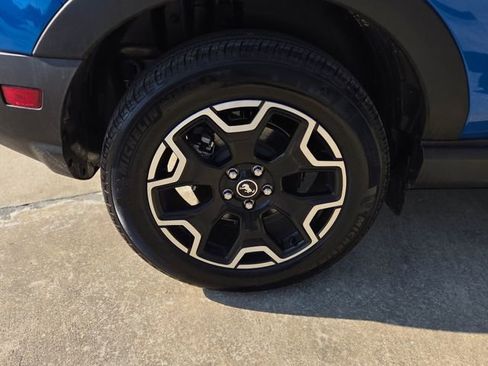 Used 2025 Ford Bronco Sport Outer Banks w/ Outer Banks Tech Package+ image 13