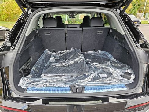 New 2025 Audi Q5 Premium Plus image 22