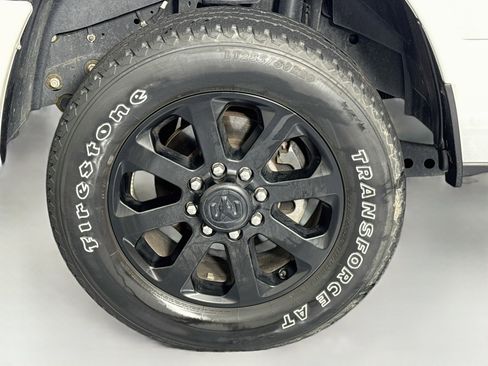 Used 2024 RAM 2500 Big Horn w/ Night Edition AWD/4WD image 30