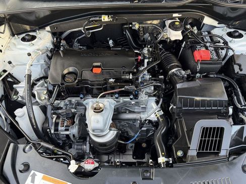 Used 2025 Honda HR-V LX image 25