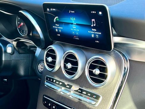 Certified 2022 Mercedes-Benz GLC 300 4MATIC image 17