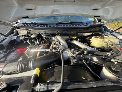 Used 2024 Ford F350 XL w/ 360-Degree Camera Package image 25