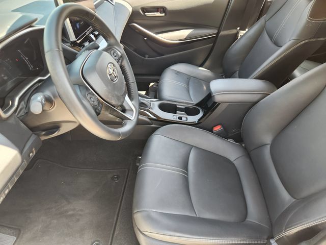Used 2025 Toyota Corolla XLE FWD image 9