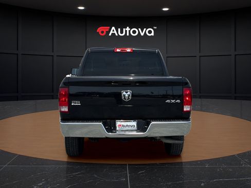 Used 2024 RAM 1500 Classic SLT AWD/4WD image 4