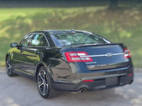 Used 2014 Ford Taurus SEL w/ Equipment Group 201A FWD image 9