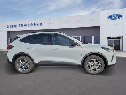 New 2026 Ford Escape ST-Line w/ Cold Weather Package image 3