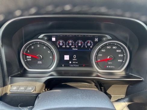 Used 2020 Chevrolet Silverado 1500 High Country w/ Technology Package image 10