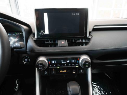 Used 2025 Toyota RAV4 XLE w/ Convenience Package image 17