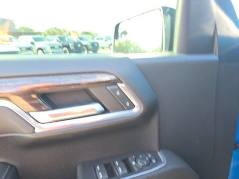 Used 2023 GMC Sierra 1500 Elevation RWD image 9